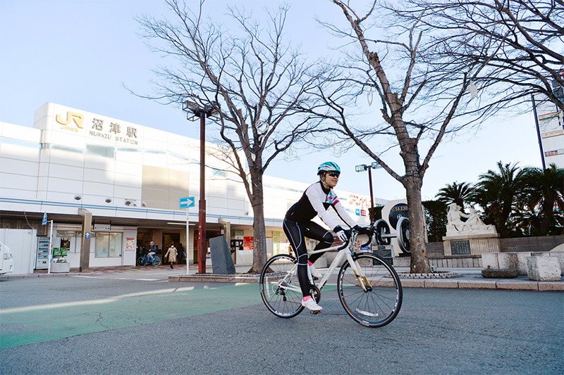 午前9時、沼津駅を出発