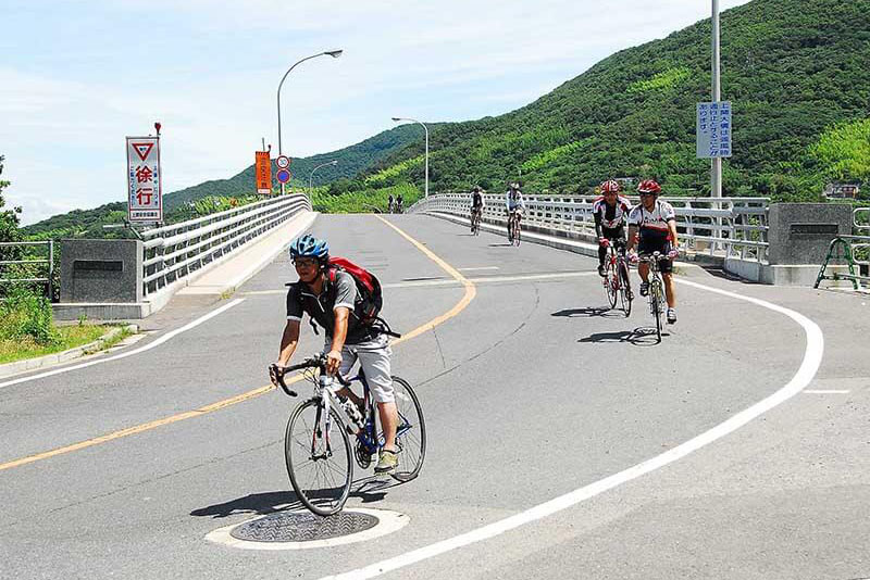 瀬戸内の歴史や自然を感じられる約50km室津半島一周コース(山口