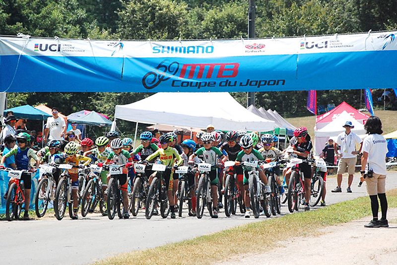 子供が主役 白馬で全国ユース選抜mtb大会マウンテンバイクを親子で楽しむ 未来のトップライダーが競い 親がサポート Jocジュニアオリンピックカップ Enjoy Sports Bicycle