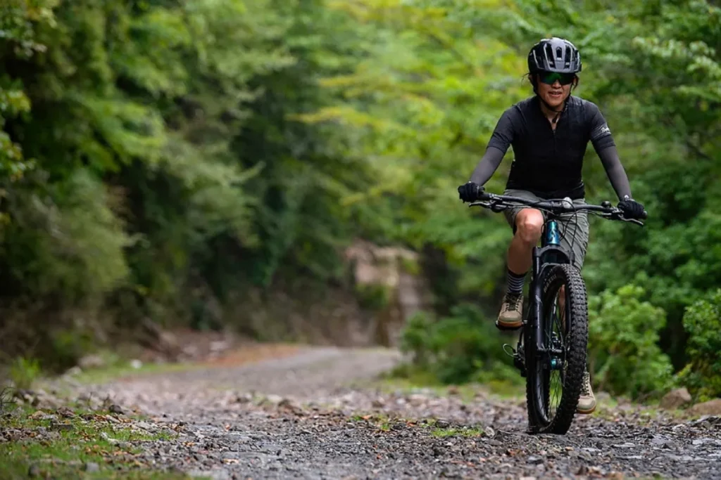 MTBでグラベルの聖地「剣山スーパー林道」に挑戦！ 時速5kmの秘境